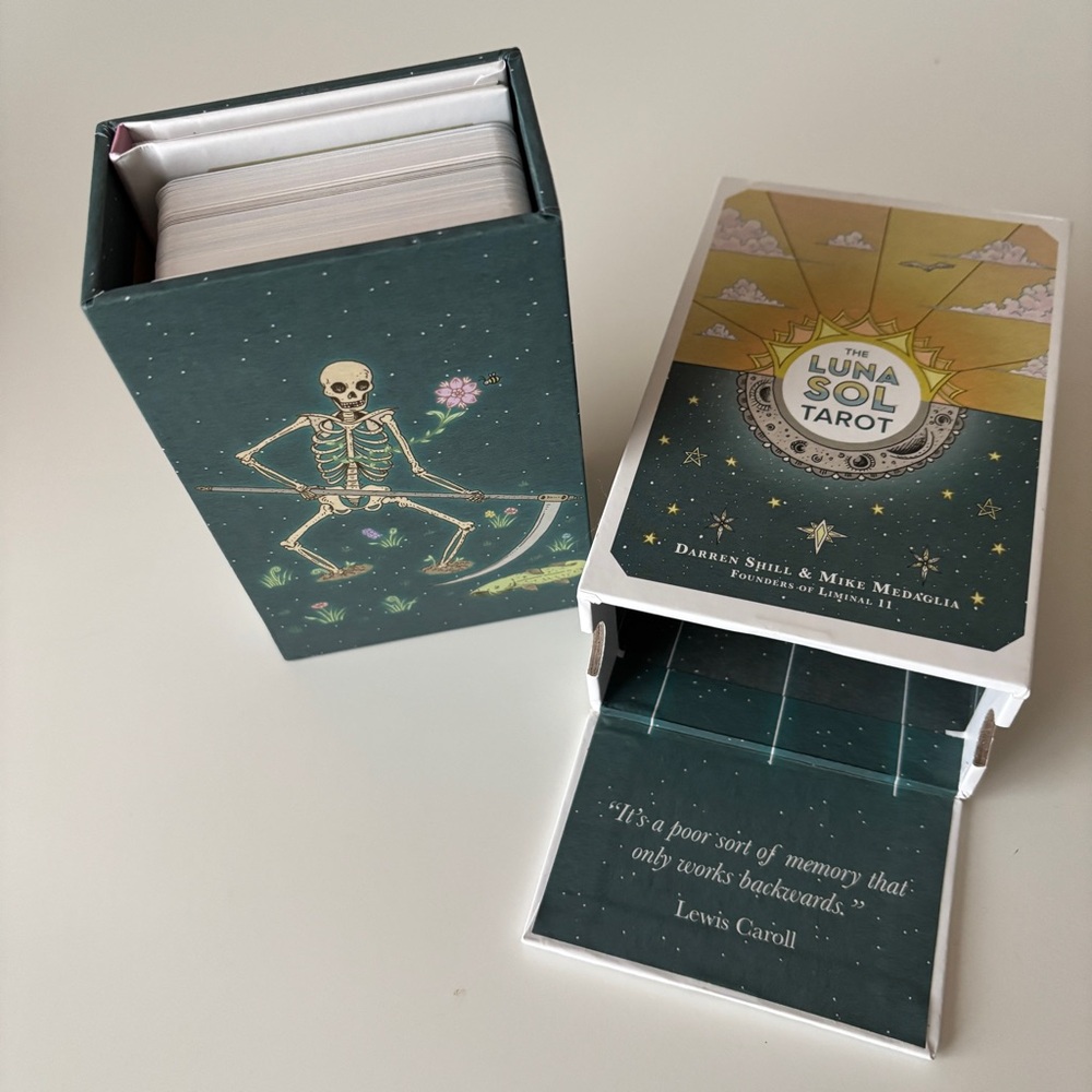 Luna Sol Tarot Deck - Picture 8 of 8